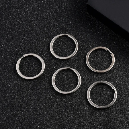 The keychain ring key accessory is lightweight and portable The keychain ring key accessory is lightweight and portable